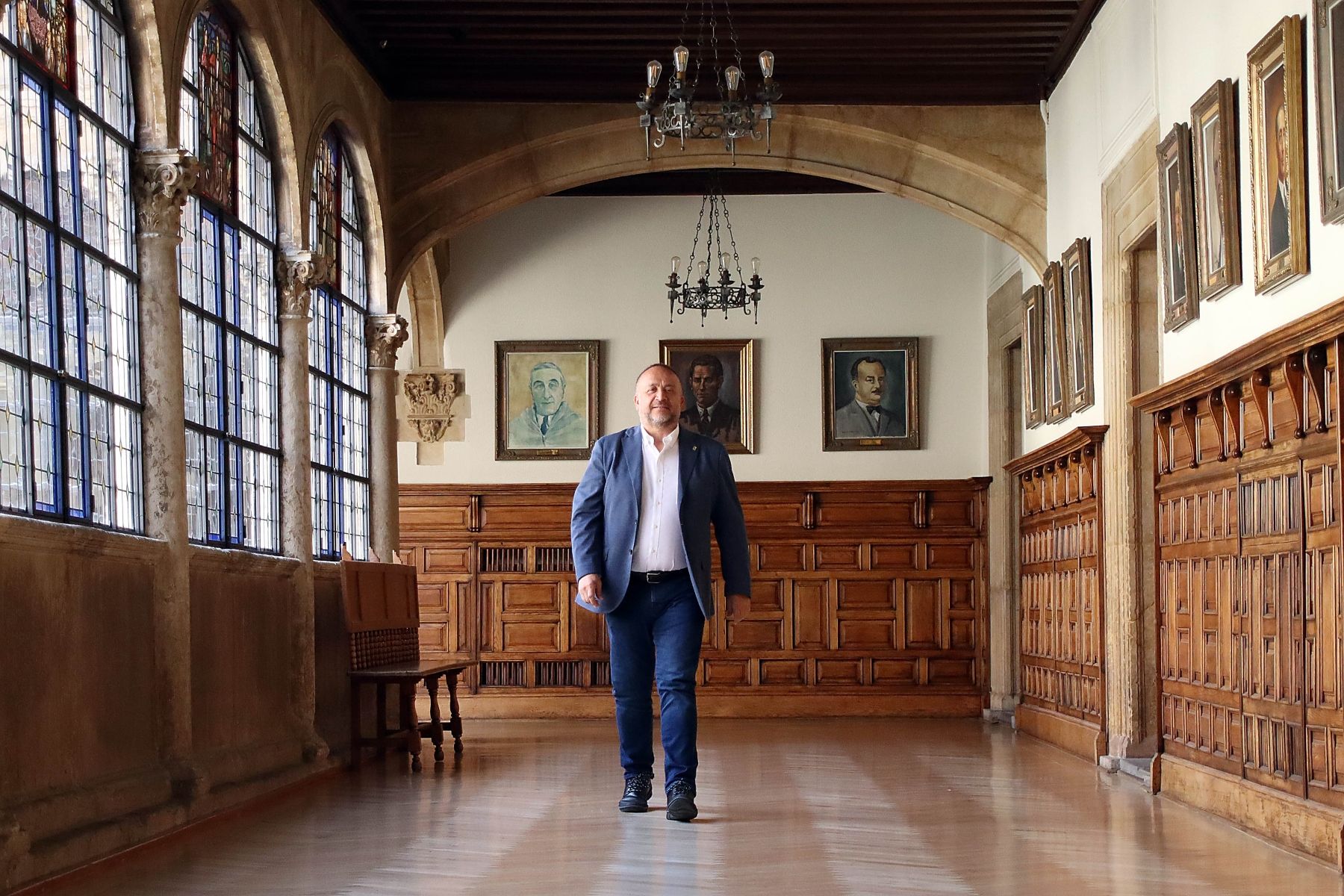 Gerardo Álvarez Courel, Presidente de la Diputación de León, en el Palacio de los Guzmanes (6)