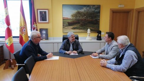 Eduardo Diego se reúne con Asociación Ferroviaria Cultural Reino de León