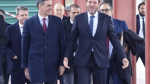 Viaje inaugural de la Variante de Pajares. Salida del tren desde Madrid