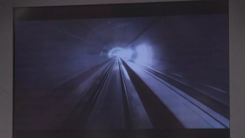 El tren cruza el túnel de Pajares (2)