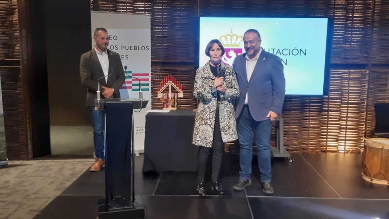 Isabel Medarde – Premio Concejo del Medio Audiovisual Leonés Isabel Medarde – Premio Concejo del Medio Audiovisual Leonés