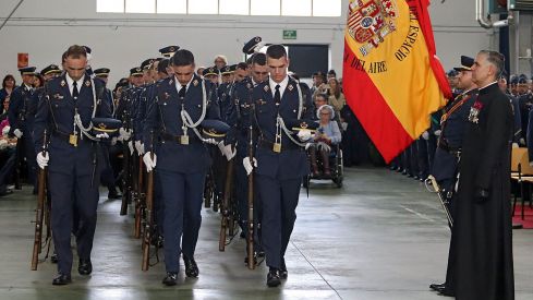 Jura de Bandera en la Academia Básica del Aire de la Virgen del Camino | Peio García (ICAL) Jura de Bandera en la Academia Básica del Aire de la Virgen del Camino | Peio García (ICAL)