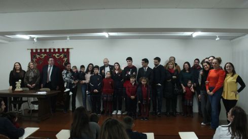 Presentación del villancico 'Un día más' del Colegio Leonés Presentación del villancico 'Un día más' del Colegio Leonés