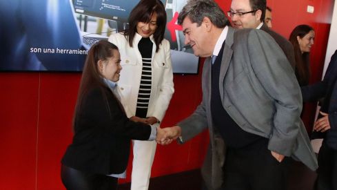 El ministro José Luis Escrivá visita las instalaciones de INCIBE El ministro José Luis Escrivá visita las instalaciones de INCIBE