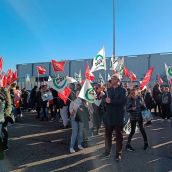 Concentración de los trabajadores del Centro Estrada de León