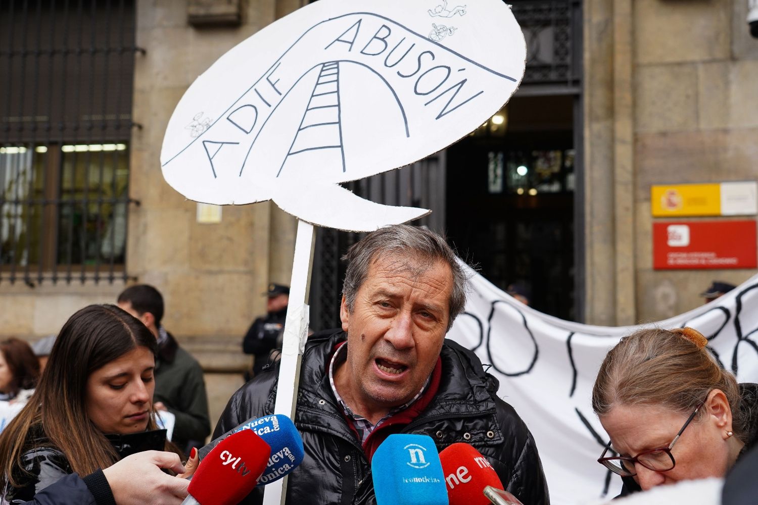  Concentración por el soterramiento en San Andrés