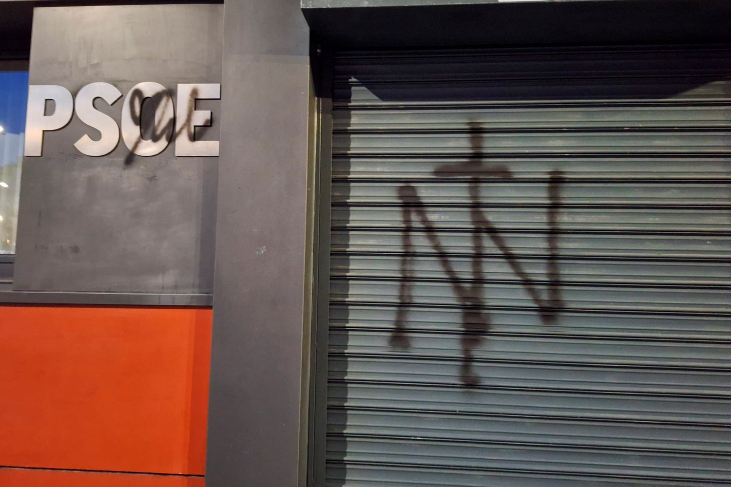 vandalizan sede psoe leon