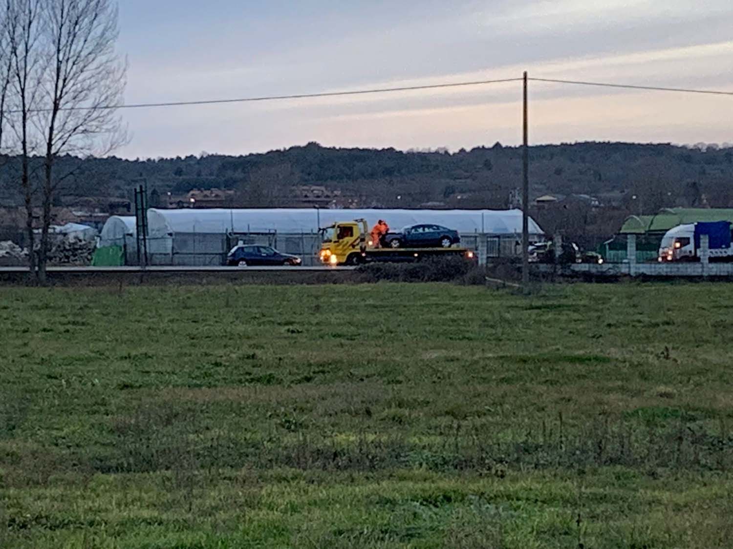Tres heridos en un accidente entre dos turismos en la carretera de Caboalles a la altura de Sariegos Tres heridos en un accidente entre dos turismos en la carretera de Caboalles a la altura de Sariegos
