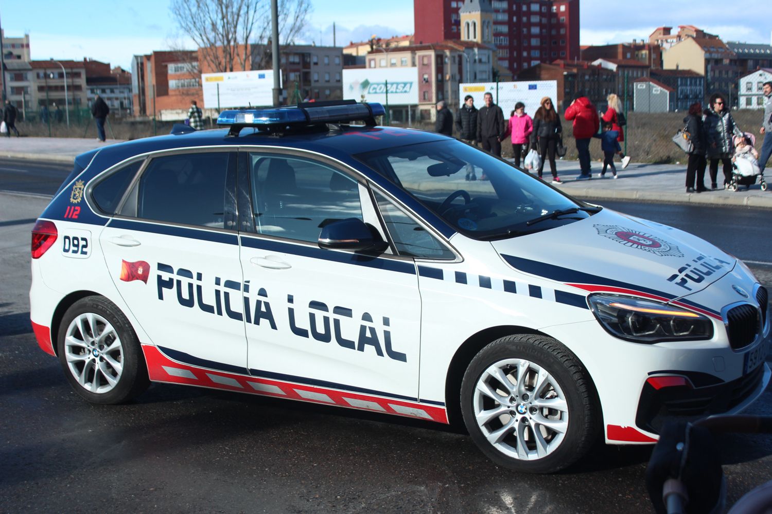 Vehículo patrulla de la Policía Local de León