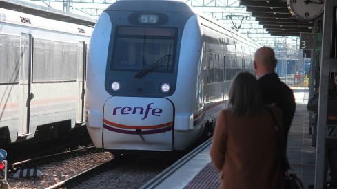 Llegada de los Reyes Magos a la estación de trenes de León | José Martín Llegada de los Reyes Magos a la estación de trenes de León | José Martín