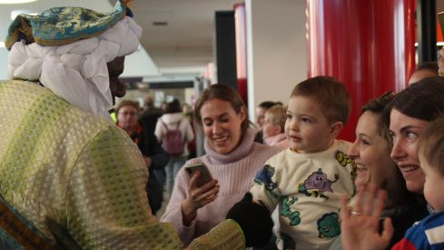 Llegada de los Reyes Magos a la estación de trenes de León | José Martín Llegada de los Reyes Magos a la estación de trenes de León | José Martín