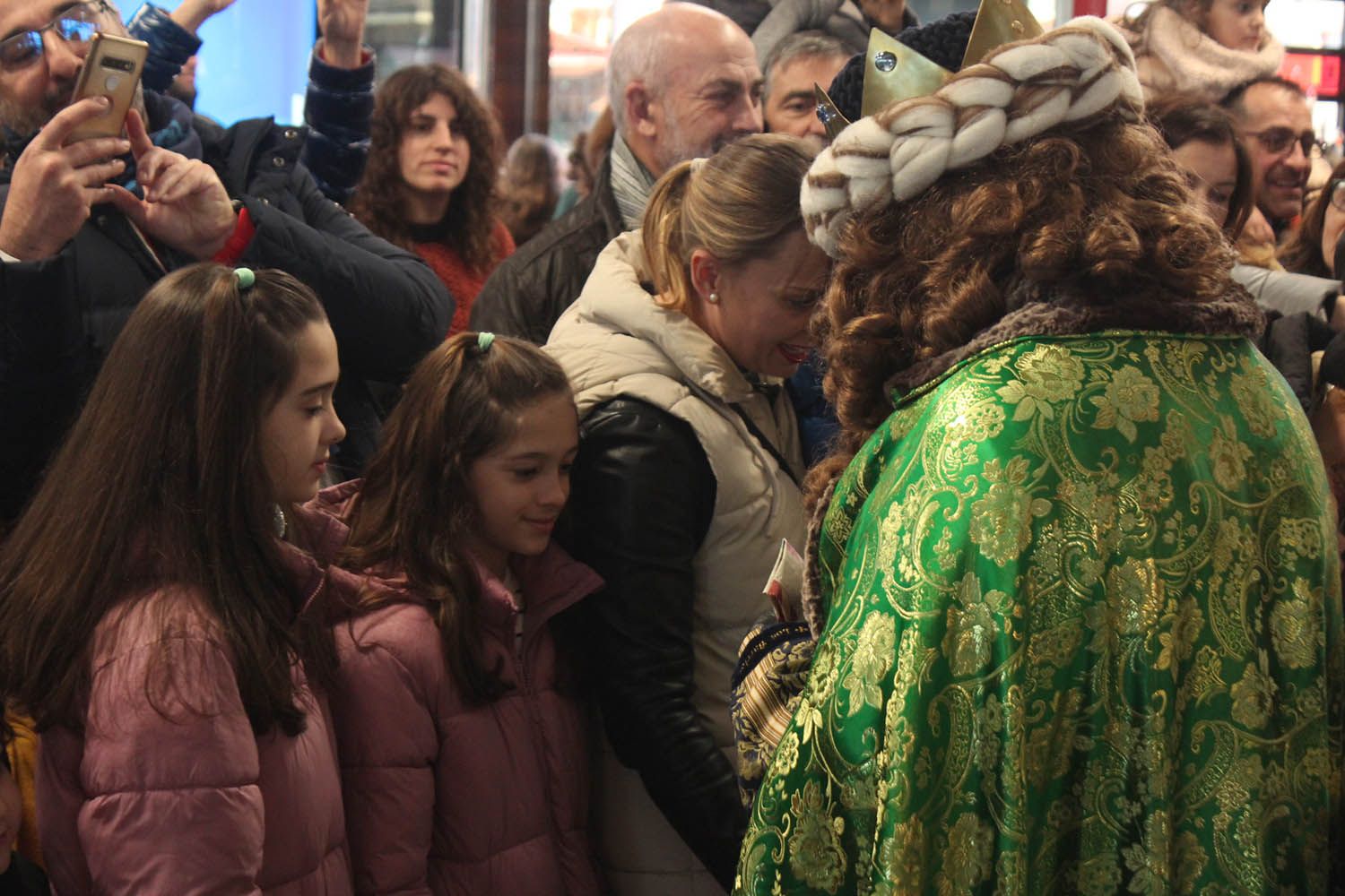 Llegada de los Reyes Magos a la estación de trenes de León | José Martín 