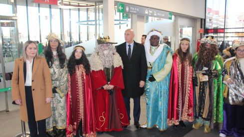Llegada de los Reyes Magos a la estación de trenes de León | José Martín Llegada de los Reyes Magos a la estación de trenes de León | José Martín