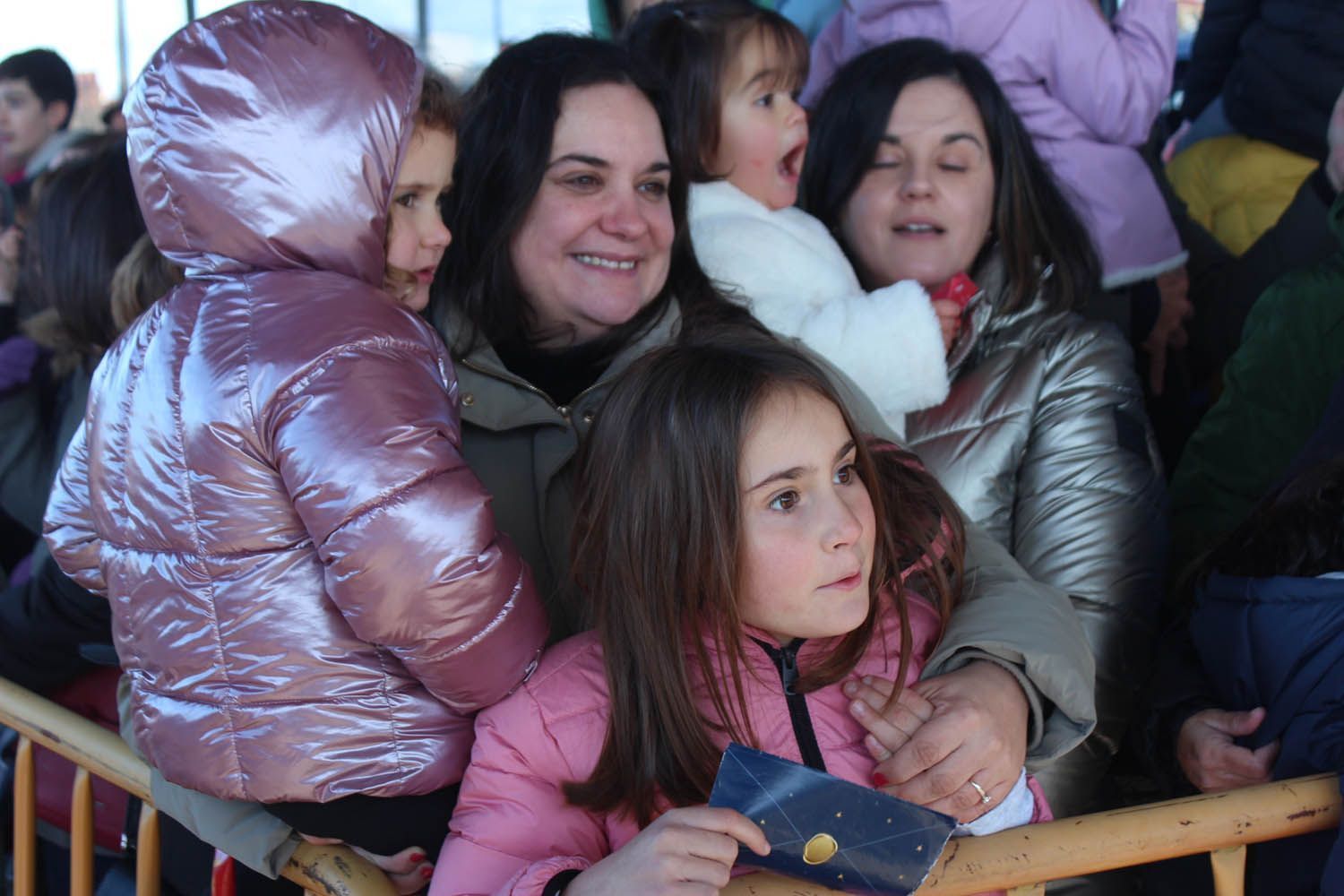 Llegada de los Reyes Magos a la estación de trenes de León | José Martín 