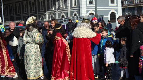 Llegada de los Reyes Magos a la estación de trenes de León | José Martín Llegada de los Reyes Magos a la estación de trenes de León | José Martín