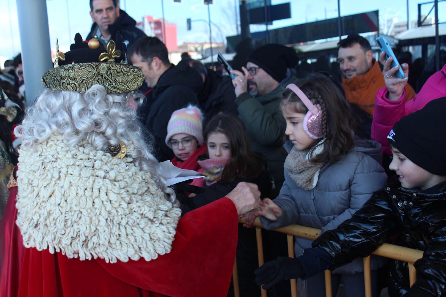 Llegada de los Reyes Magos a la estación de trenes de León | José Martín 