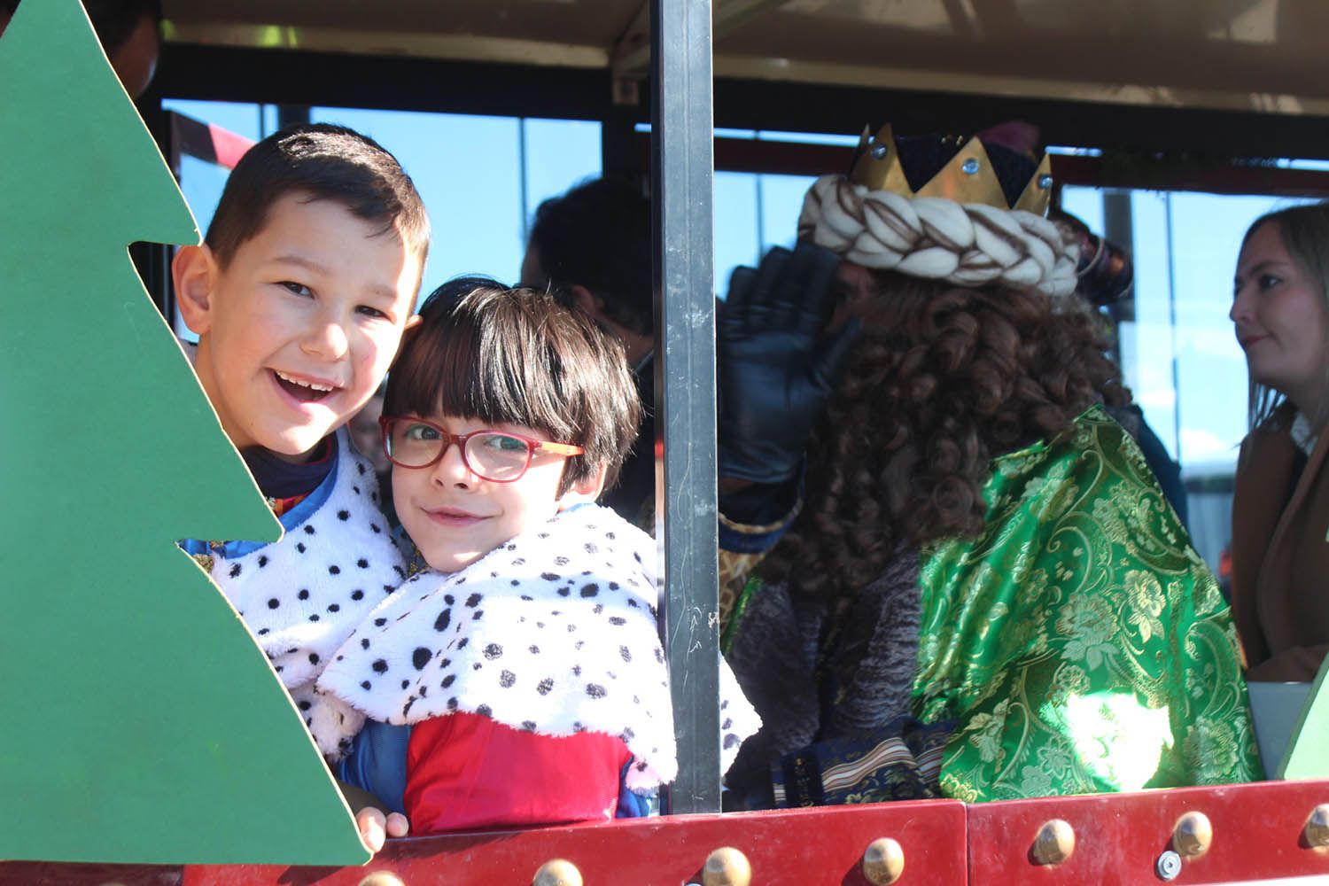 Llegada de los Reyes Magos a la estación de trenes de León | José Martín 