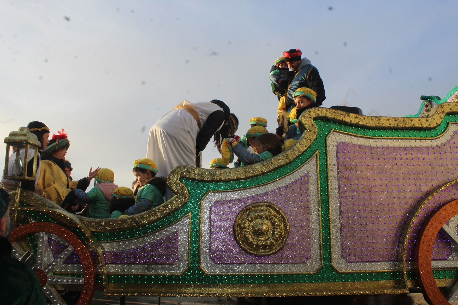 León y el alfoz se llena de magia con las Cabalgatas de los Reyes Magos | Isaac Llamazares