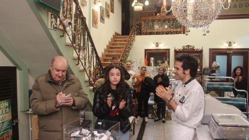 Sorteo del Roscón de los 10.000 euros de Confitería Conrado