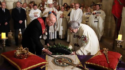 Responso ante el Panteón Real de la Colegiata de San Isidoro en León | Peio García Responso ante el Panteón Real de la Colegiata de San Isidoro en León | Peio García
