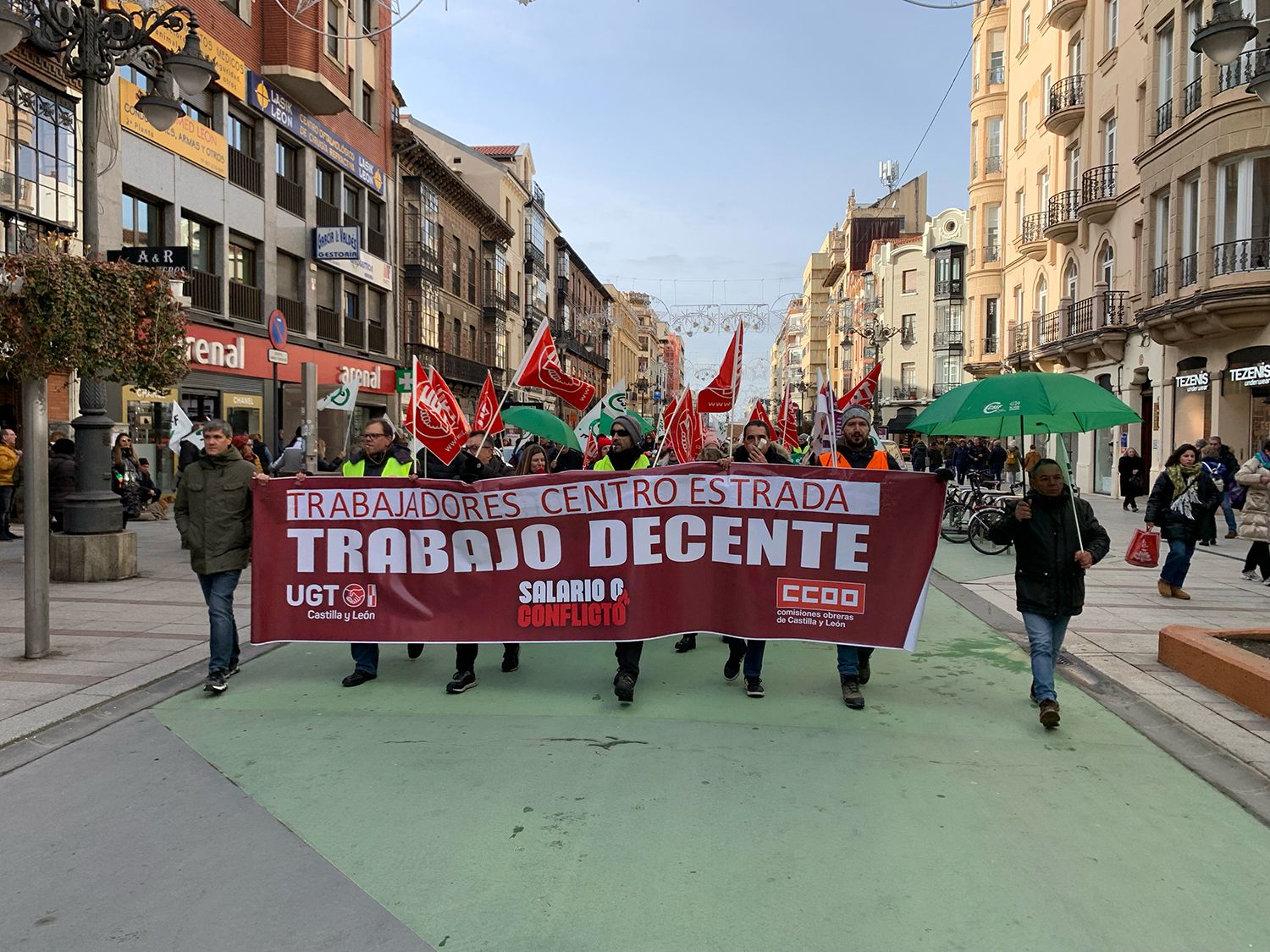 Movilización de los trabajadores del Centro Estrada de León | José Martín