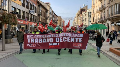 Movilización de los trabajadores del Centro Estrada de León | José Martín