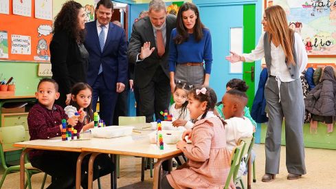 Los reyes entregan el Premio Princesa de Girona Escuela del Año 2022 al CEIP Gumersindo Azcárate