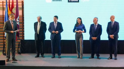 Los reyes entregan el Premio Princesa de Girona Escuela del Año 2022 al CEIP Gumersindo Azcárate
