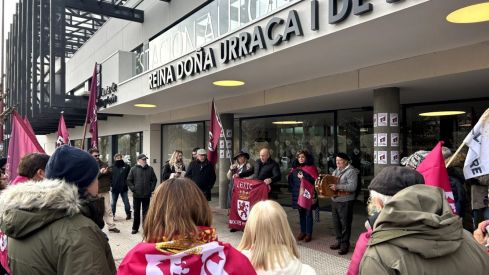 Concentración en protesta por la remodelación de la estación de autobuses de León