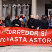 Concentración en Astorga por la recuperación de la vía ferroviaria de la Ruta de la Plata | Campillo (ICAL)