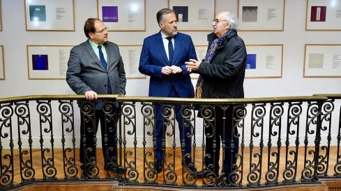 Visita de Carlos Pollán a la Casa de la Poesía de La Bañeza | Campillo (ICAL)