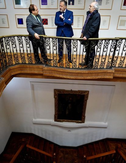 Visita de Carlos Pollán a la Casa de la Poesía de La Bañeza | Campillo (ICAL)