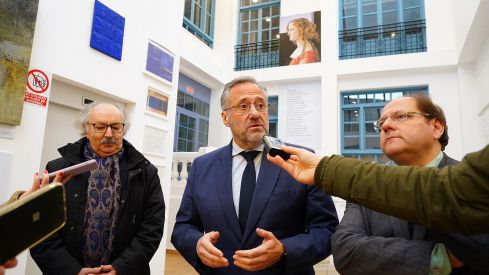 Visita de Carlos Pollán a la Casa de la Poesía de La Bañeza | Campillo (ICAL)