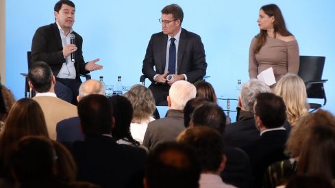 Feijoo y Mañueco mantienen un coloquio sobre la educación | Peio García / ICAL.