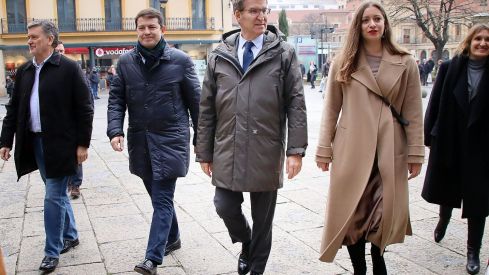  Feijoo y Mañueco mantienen un coloquio sobre la educación | Peio García / ICAL.