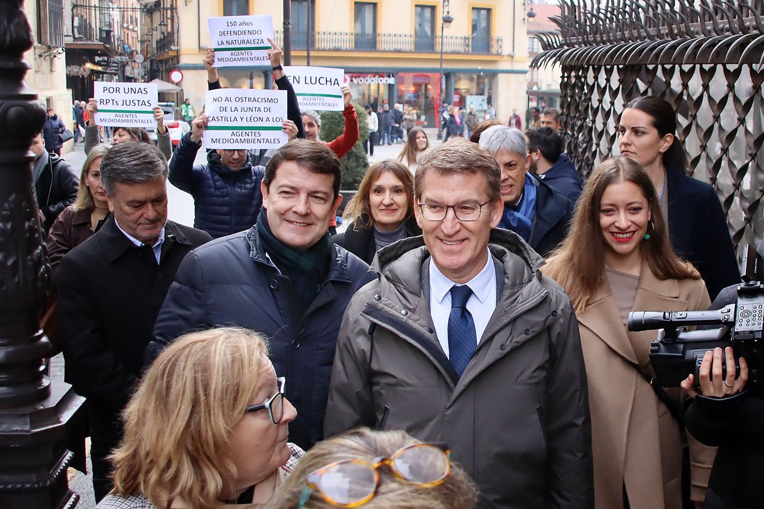  Feijoo y Mañueco mantienen un coloquio sobre la educación | Peio García / ICAL.