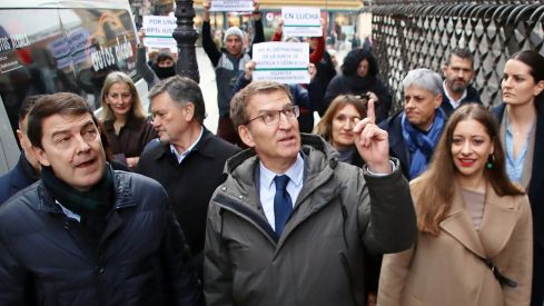 Feijoo y Mañueco mantienen un coloquio sobre la educación | Peio García / ICAL.