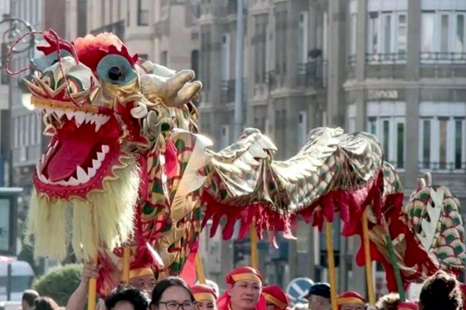 desfile dragón 