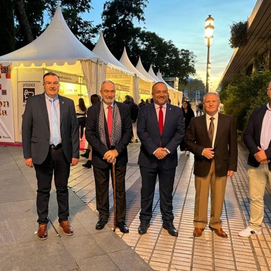 Inauguración Feria de Productos de León en Días de León en Sevilla el 2025