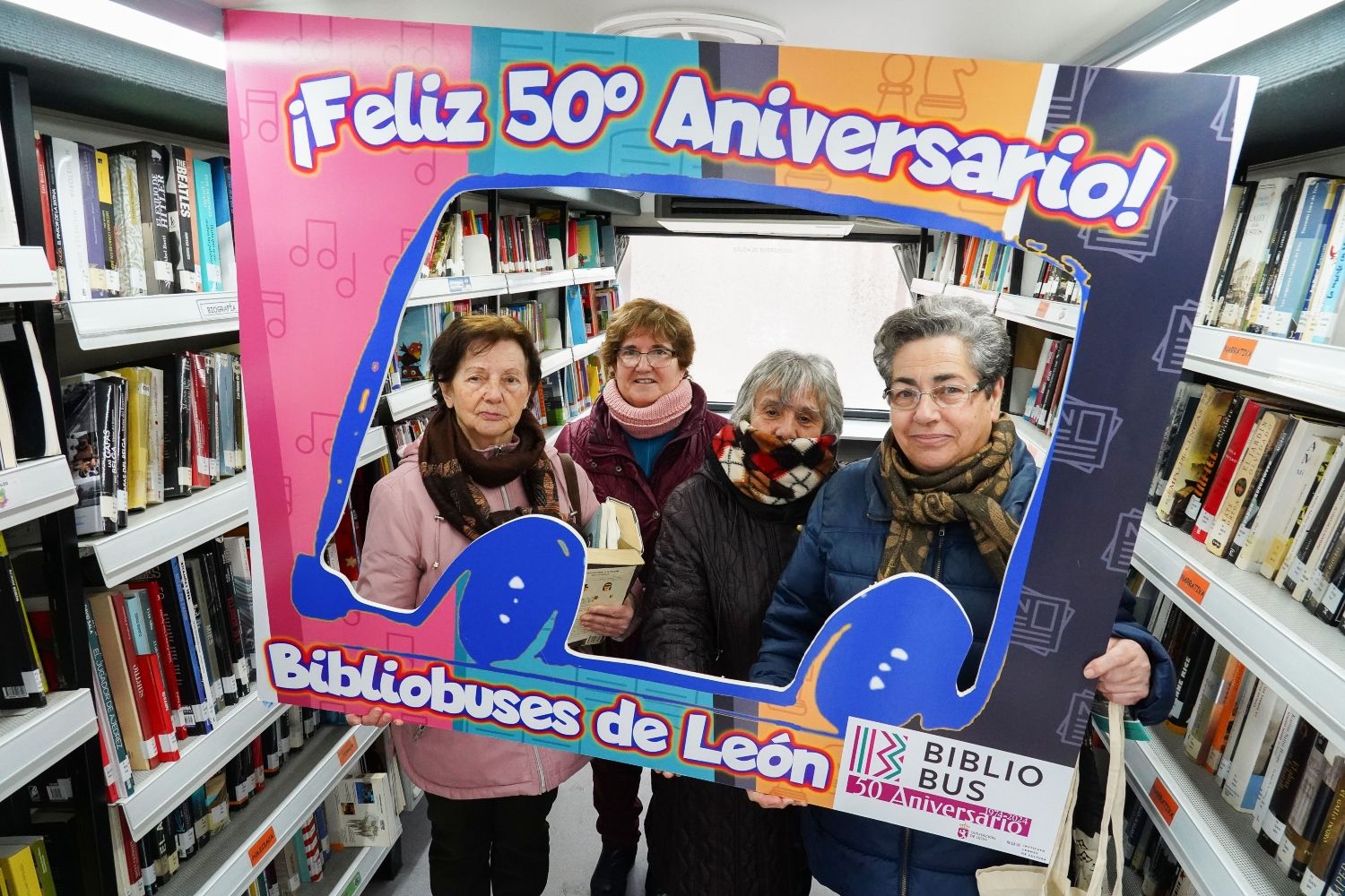 El Bibliobús de León cumple 50 años: Más que un servicio de libros, una conexión vital en los pueblos olvidados