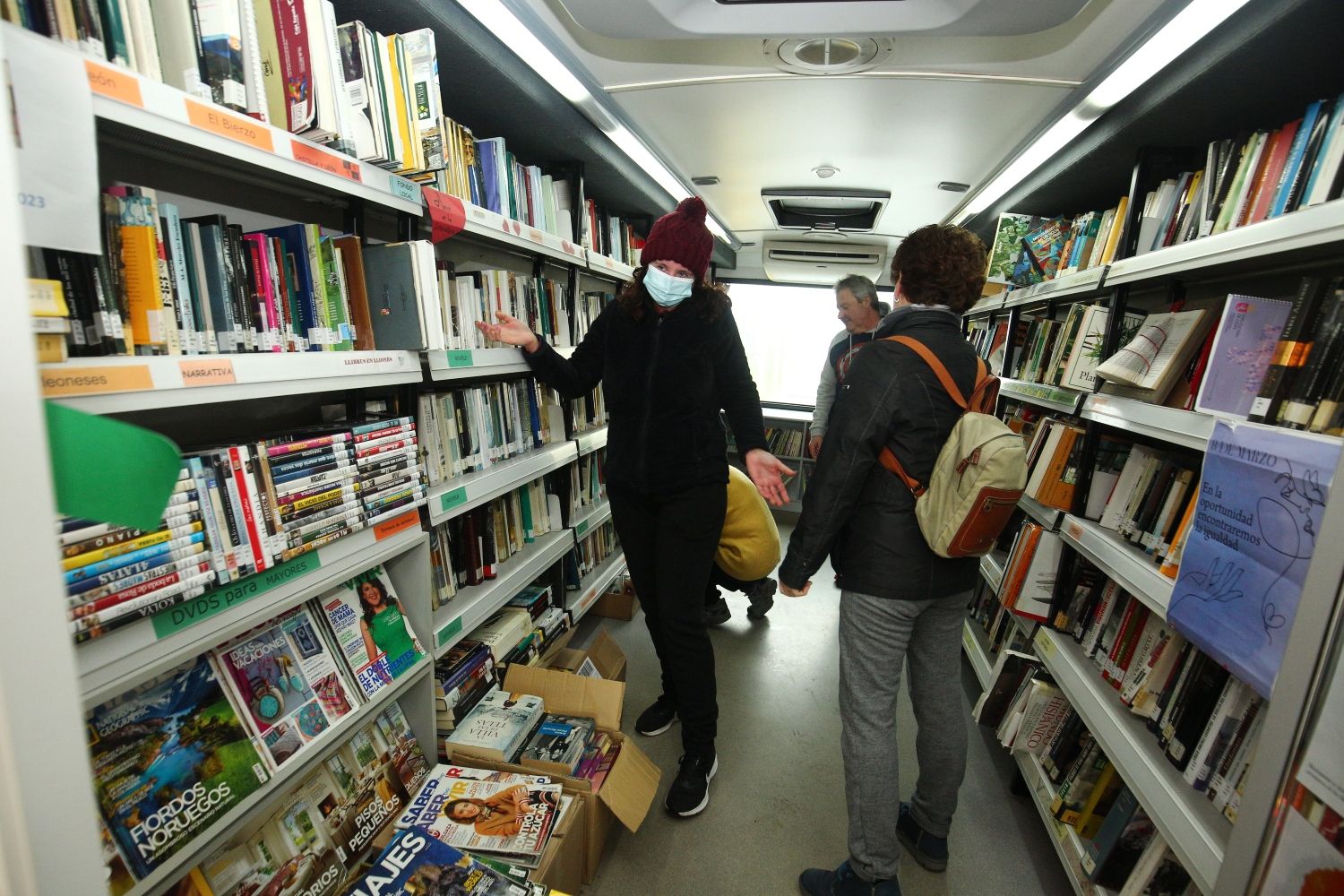 El Bibliobús de León cumple 50 años: Más que un servicio de libros, una conexión vital en los pueblos olvidados