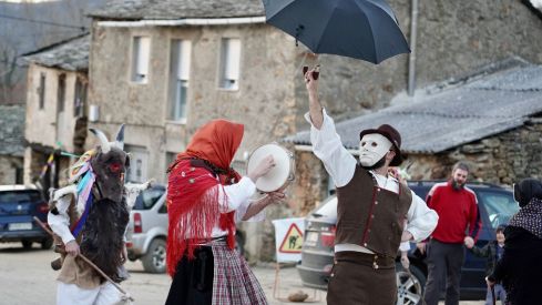 Celebración de “Los Campaneirus” en La Cuesta | Campillo / ICAL Celebración de “Los Campaneirus” en La Cuesta | Campillo / ICAL