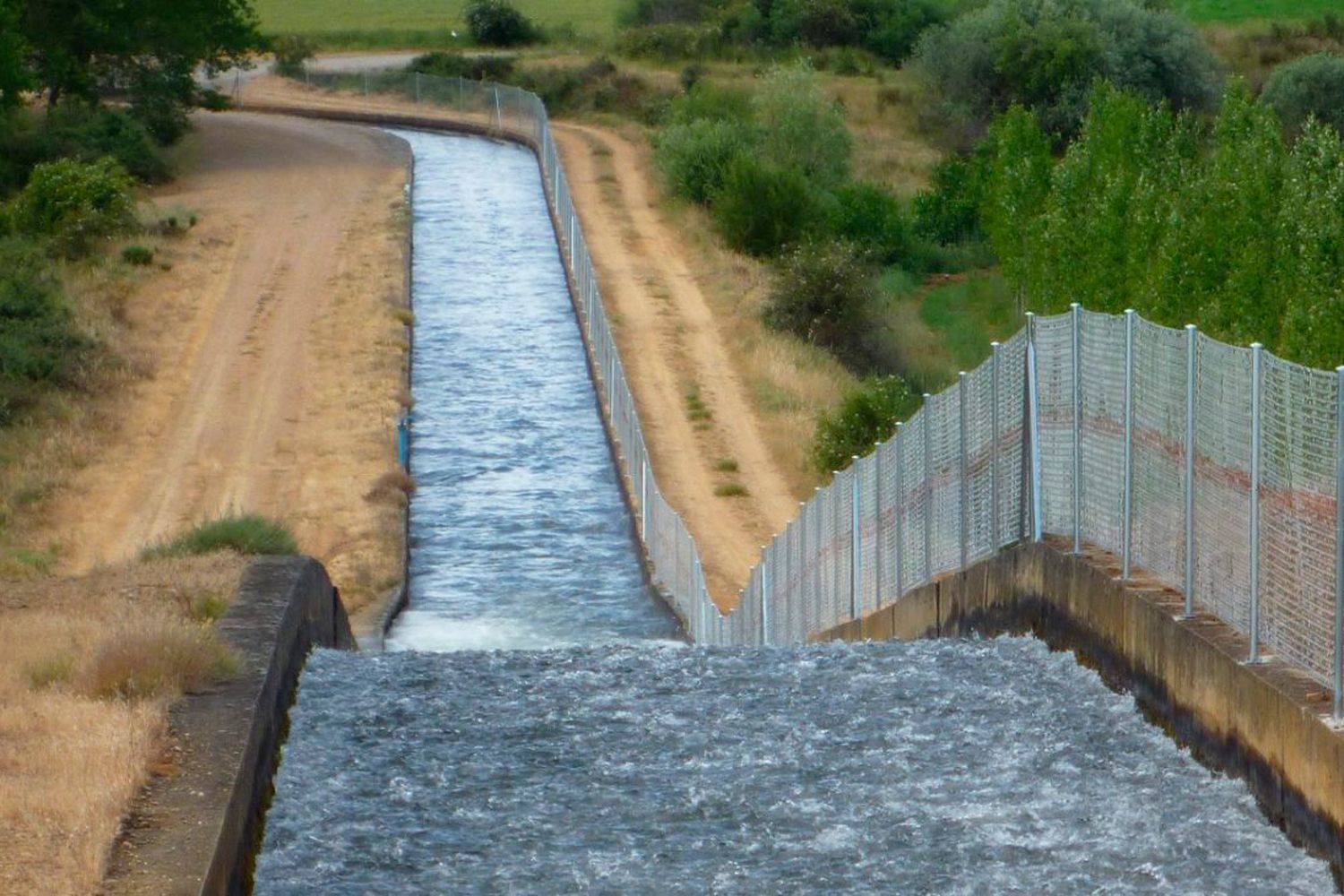 La Junta invertirá 35 millones en la modernización del regadío y la concentración parcelaria en la Ribera Alta del Porma en León