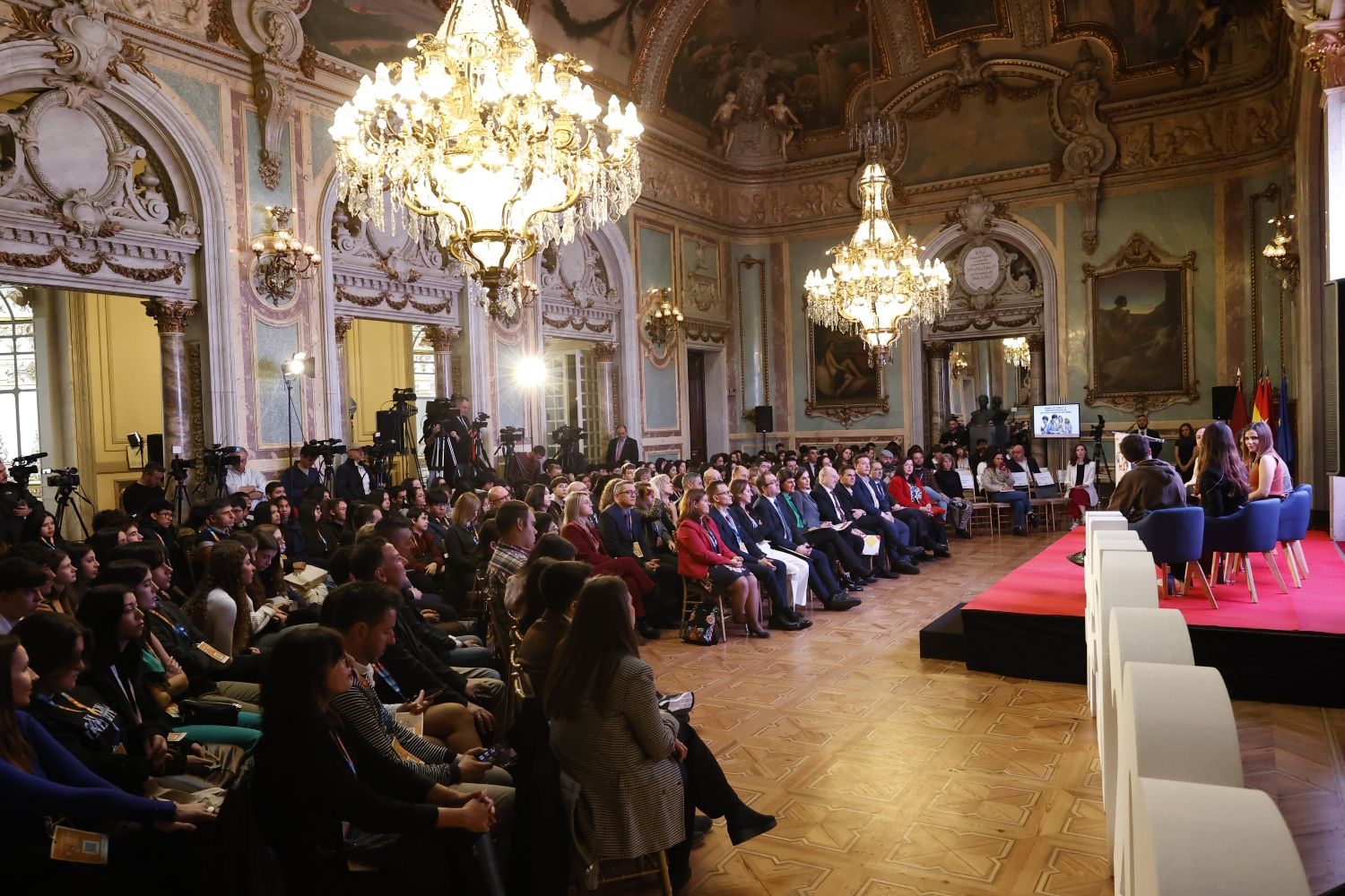 La reina Letizia preside en Madrid el Día de Internet Segura (2)