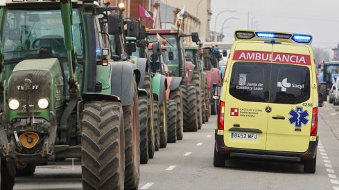 UCCL convoca una tractorada en Santa María del Páramo | Campillo / ICAL. UCCL convoca una tractorada en Santa María del Páramo | Campillo / ICAL.