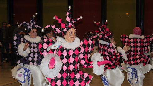 Participantes en el desfile en el espectáculo de Orquesta M3 Show | José Martín Participantes en el desfile en el espectáculo de Orquesta M3 Show | José Martín