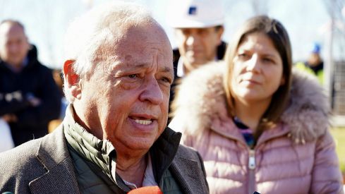 El consejero de Cultura y Turismo visita la restauración del Puente Canto de Sahagún | Campillo (ICAL) El consejero de Cultura y Turismo visita la restauración del Puente Canto de Sahagún | Campillo (ICAL)