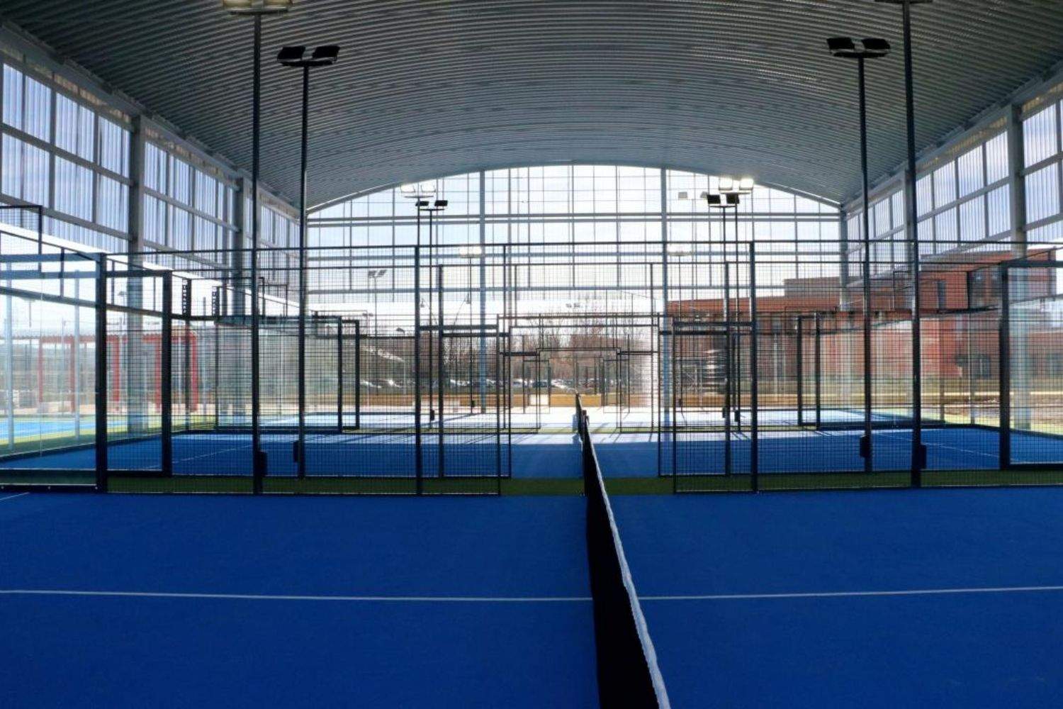 Pistas de pádel y tenis en el Campus de Vegazana Pistas de pádel y tenis en el Campus de Vegazana