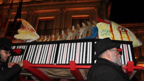 Entierro de la Sardina en León Entierro de la Sardina en León