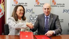Junta y Ayuntamiento de León firman un convenio de colaboración en materia de movilidad | Peio García / ICAL Junta y Ayuntamiento de León firman un convenio de colaboración en materia de movilidad | Peio García / ICAL